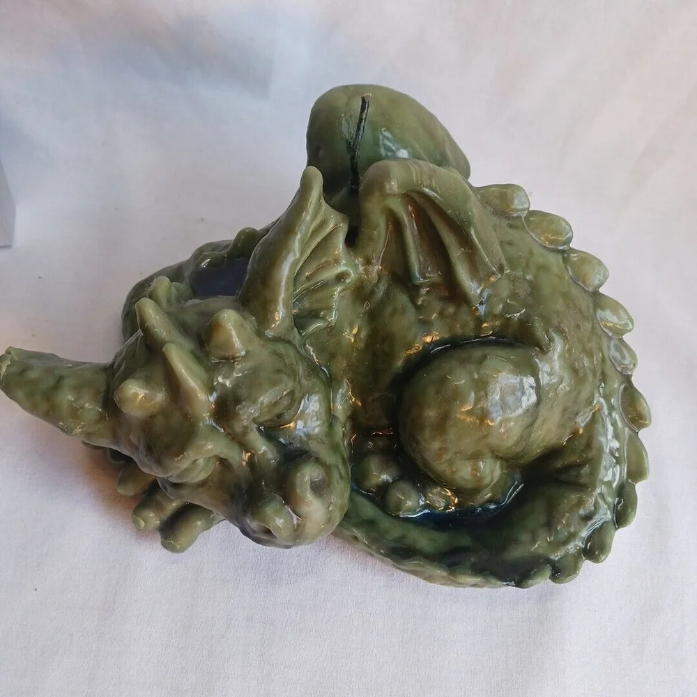 Vintage Green Dragon Candle Wax Sleeping Puff